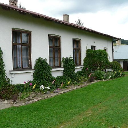 Vila Stara Szkola Krempna Exteriér fotografie
