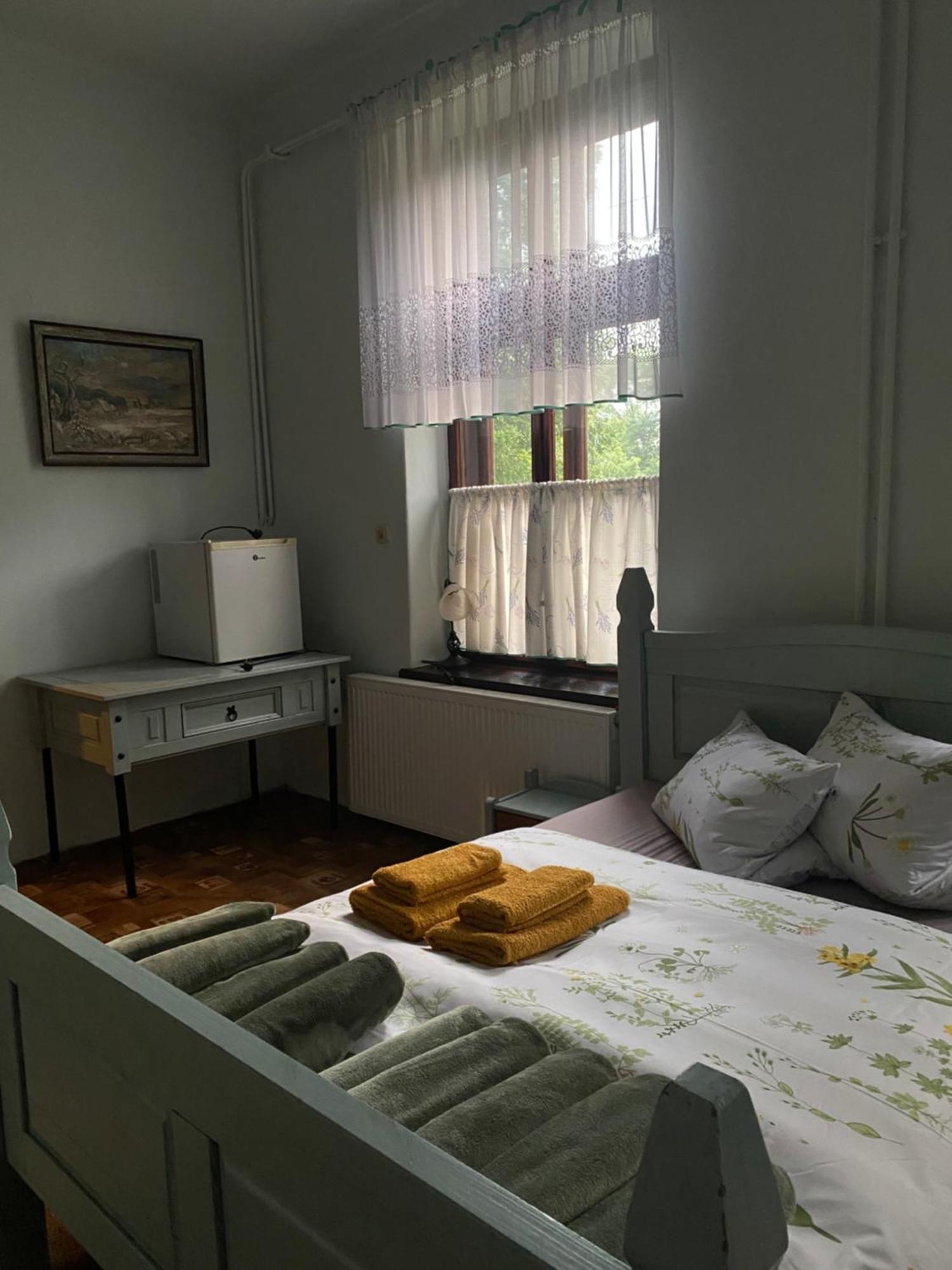 Vila Stara Szkola Krempna Exteriér fotografie